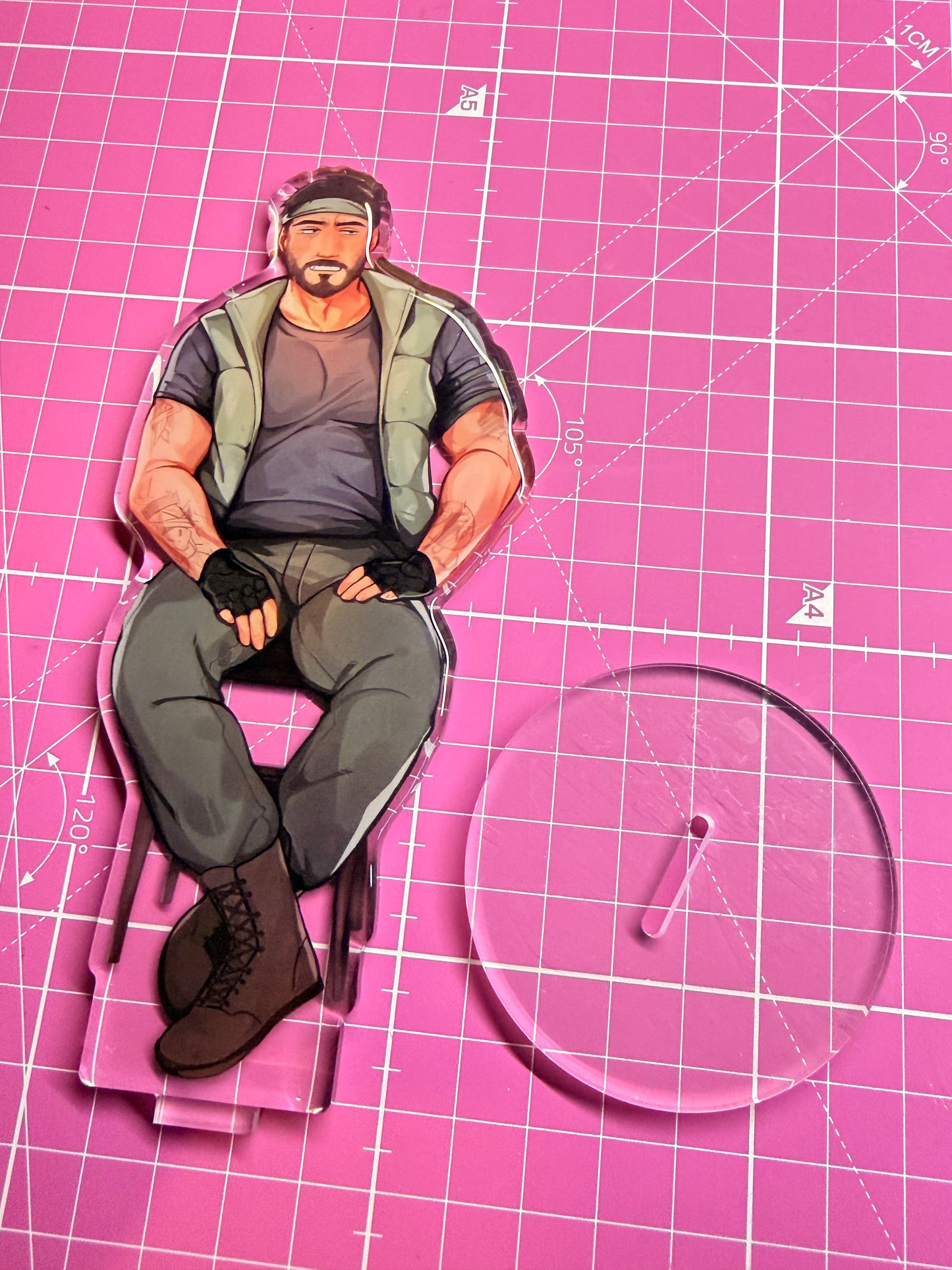 WOODS STANDEE